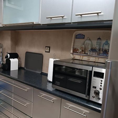 Cosy Apartment On Dragon Street Атина Екстериор снимка