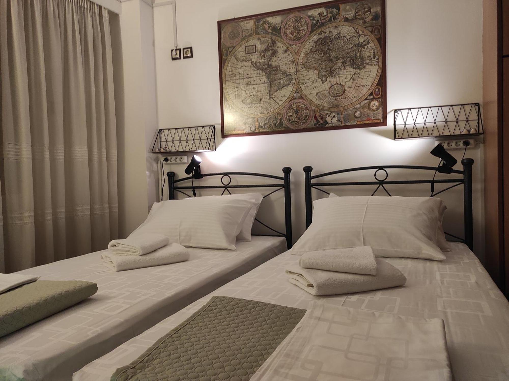 Cosy Apartment On Dragon Street Атина Екстериор снимка