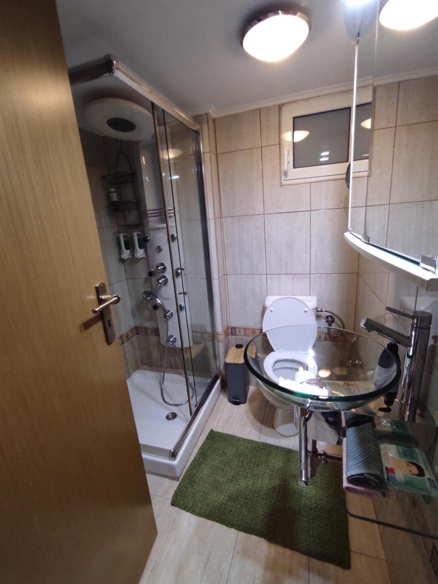 Cosy Apartment On Dragon Street Атина Екстериор снимка